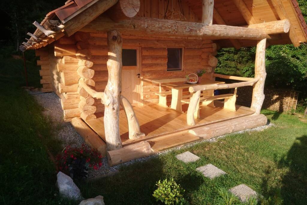 Hut At The Forest Male Brusnice Esterno foto